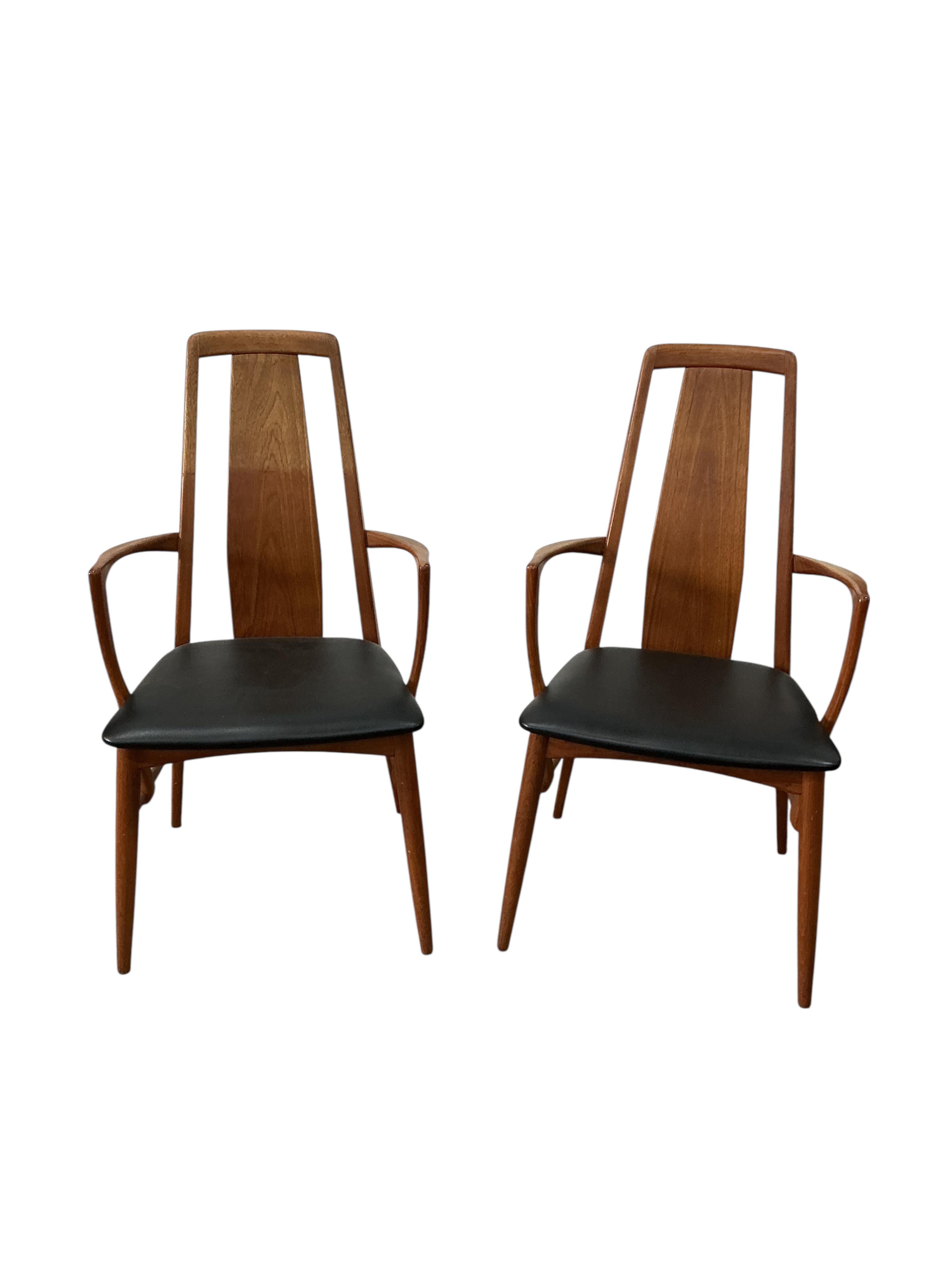 A Danish mid century dining table by Koefoeds-Hornslet, width 250cm extended, two spare leaves, depth 104cm, height 71cm, together with six chairs, two with arms